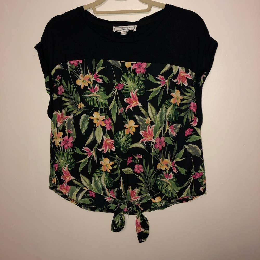 Hippie rose tie front top black floral
